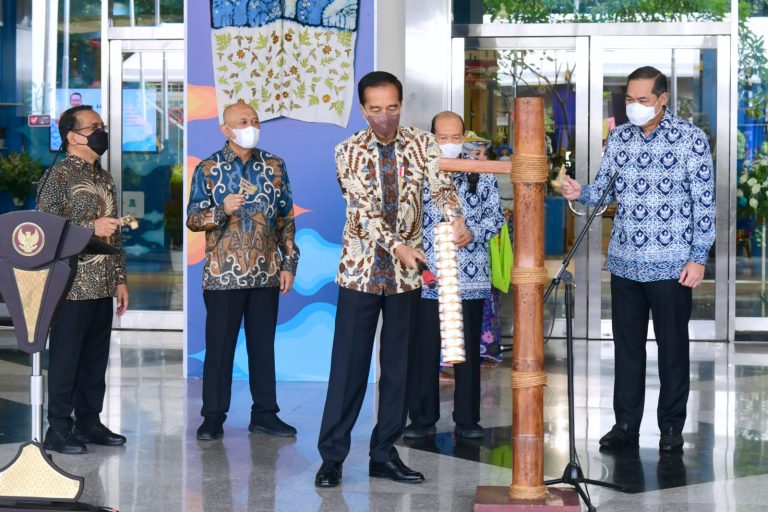 Presiden Ajak Masyarakat Cintai Produk Kerajinan Dalam Negeri