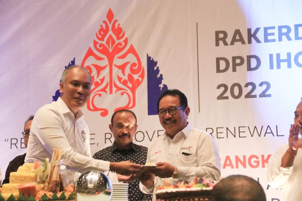 Wagub Cok Ace Buka Acara Rakerda IHGMA