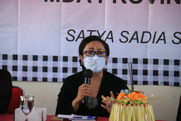 PAKIS BALI Gelar Pelatihan Ragam Busana Pengantin Bali Pertama di Kabupaten Jembrana
