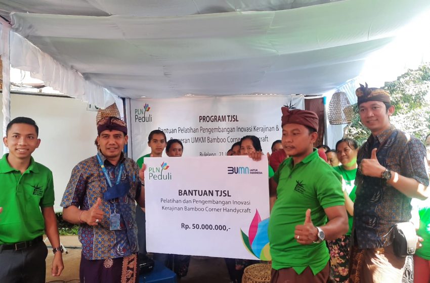  PLN Kembangkan Inovasi Kerajinan Bambu di Desa Sidatapa Buleleng