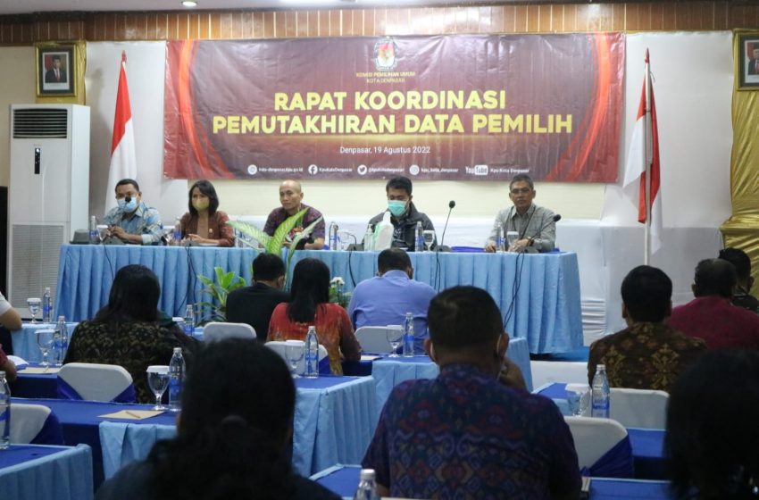  Sempurnahakan Daftar Pemilih Yang Akurat KPU Kota Denpasar Rapat Koordinasi 