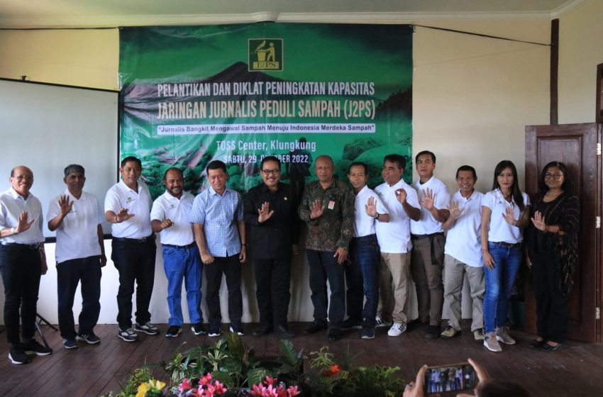  Wagub Cok Ace Lantik Jaringan Jurnalis Peduli Sampah Masa Bakti 2022-2025