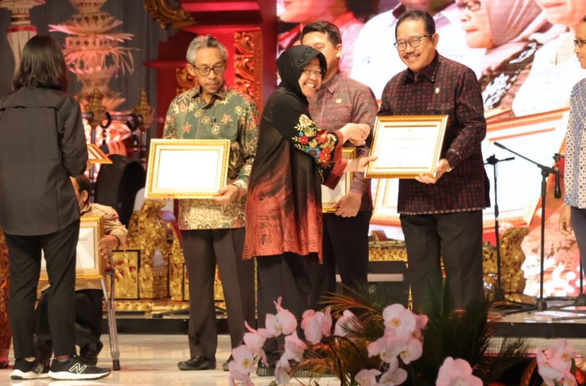  Pemprov Bali Terima Penghargaan Dedikasi Dalam Pengabdian Sosial