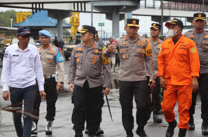  Kapolda Bali Cek Pos Nataru Pastikan Kesiapan Pengamanan