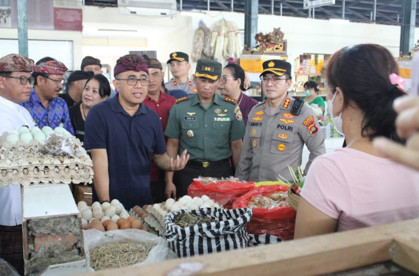  Jelang Hari Raya Idul Fitri Walikota Denpasar Lakukan Pemantauan Pasokan Dan Harga Bahan Pokok