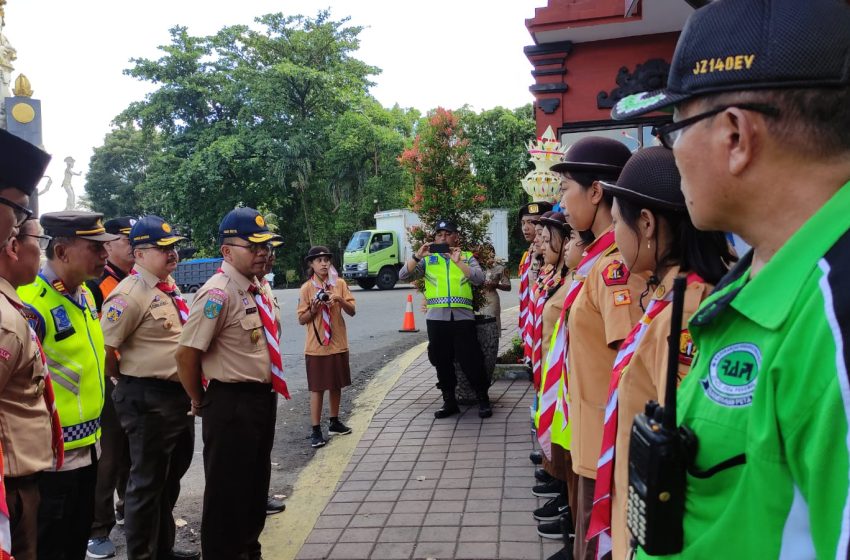  Ketua Kwarda Bali Tinjau Pelaksanaan Karya Bakti Lebaran