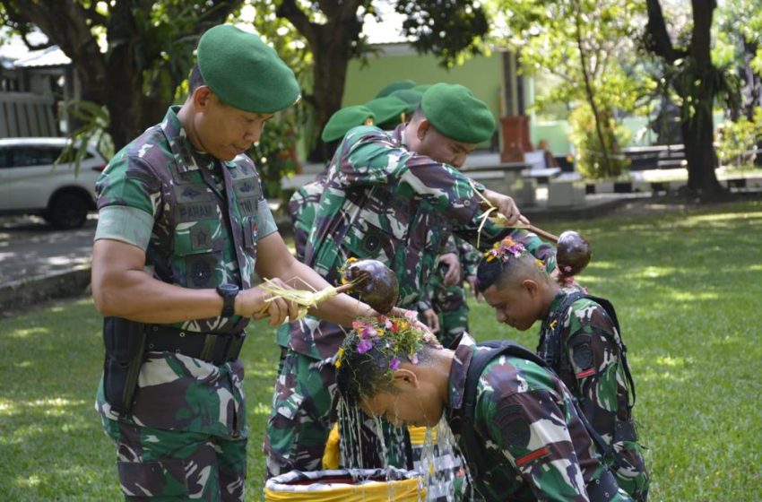  Ajendam IX/Udayana Gelar Acara Tradisi Penerimaan Anggota Baru