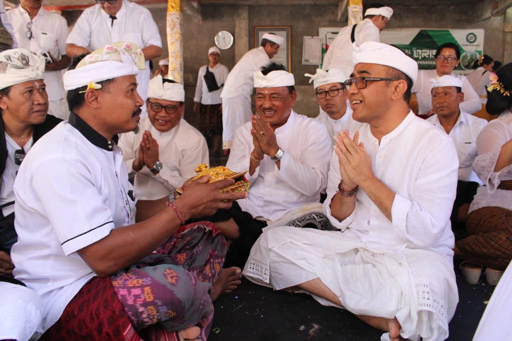 Pemerintah Kota Denpasar Ngaturang Bhakti Penganyar di Pura Penataran Agung Rinjani