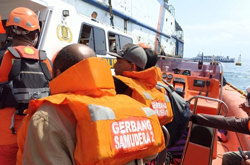  KMP Gerbang Samudra 2 Kandas di Selat Bali Penumpang Berhasil Dievakuasi