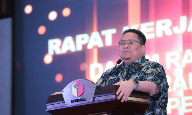  Bawaslu Ingatkan Parpol Peserta Pemilu Untuk Taat dan Patuh Mengunakan RKDK