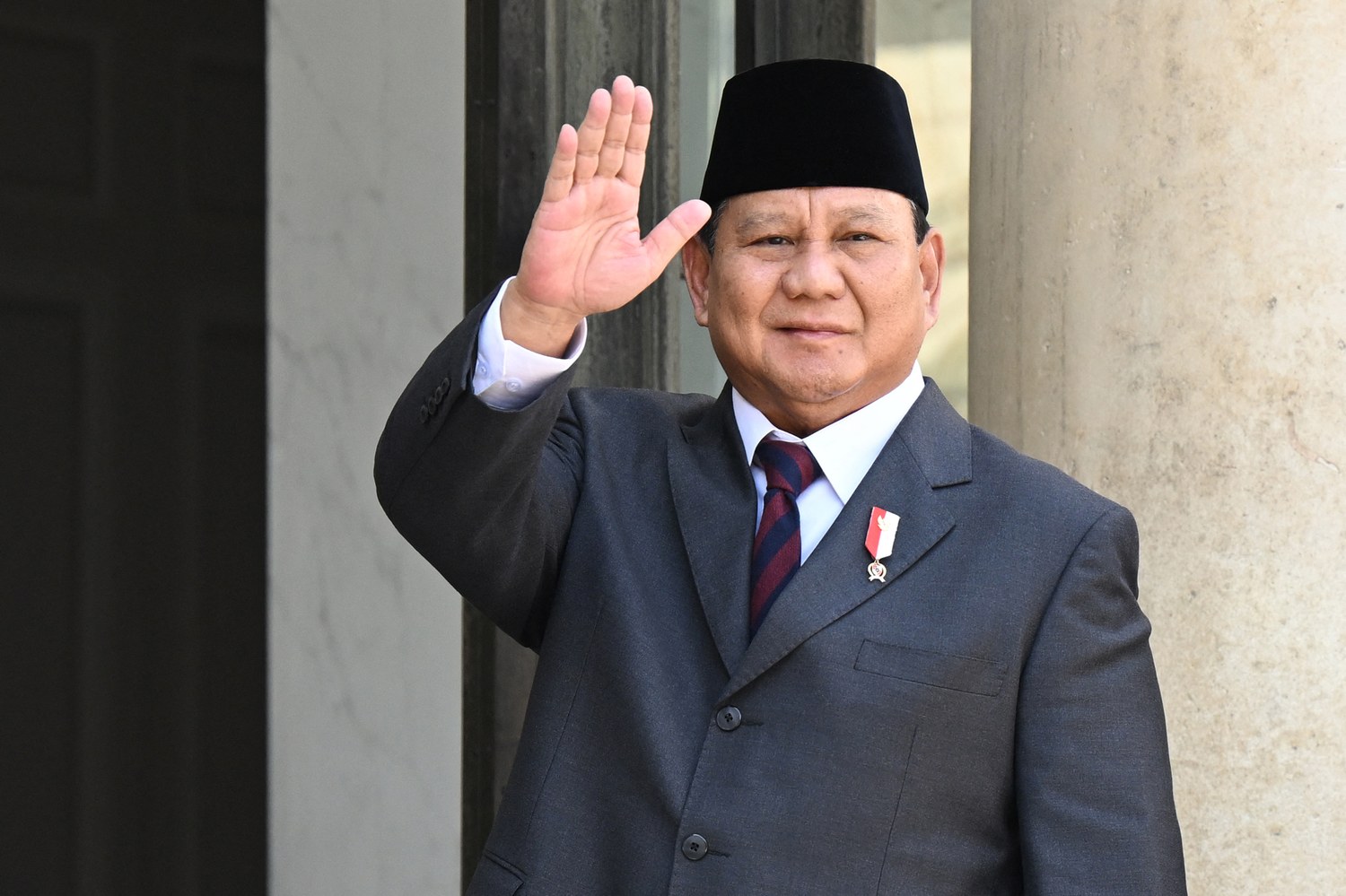 Prabowo: Pertahanan Jangan Dipolitisasi
