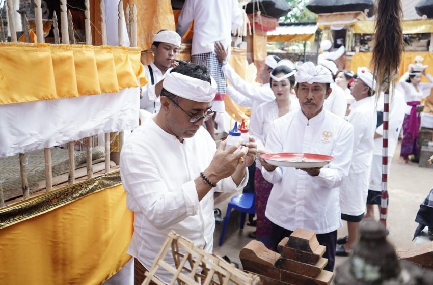  Karya Melaspas di Pura Puseh Dadia Desa Adat Penatih