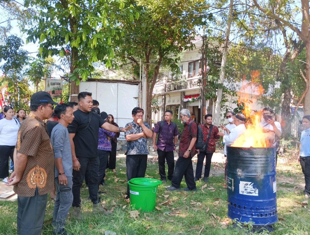 Akademisi Unwar Melalui PkM Berkomitmen minimalisir Residu Sampah