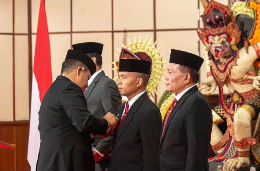  PJ. Gubernur Mahendra Jaya Kukuhkan Tiga Penjabat Sementara Bupati/Walikota