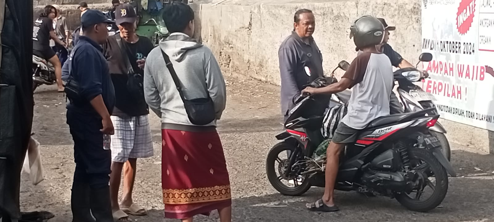 Pastikan Disiplin Warga Dalam Pemilahan Sampah, Desa Pemecutan Kelod Gencarkan Pemantauan TPS