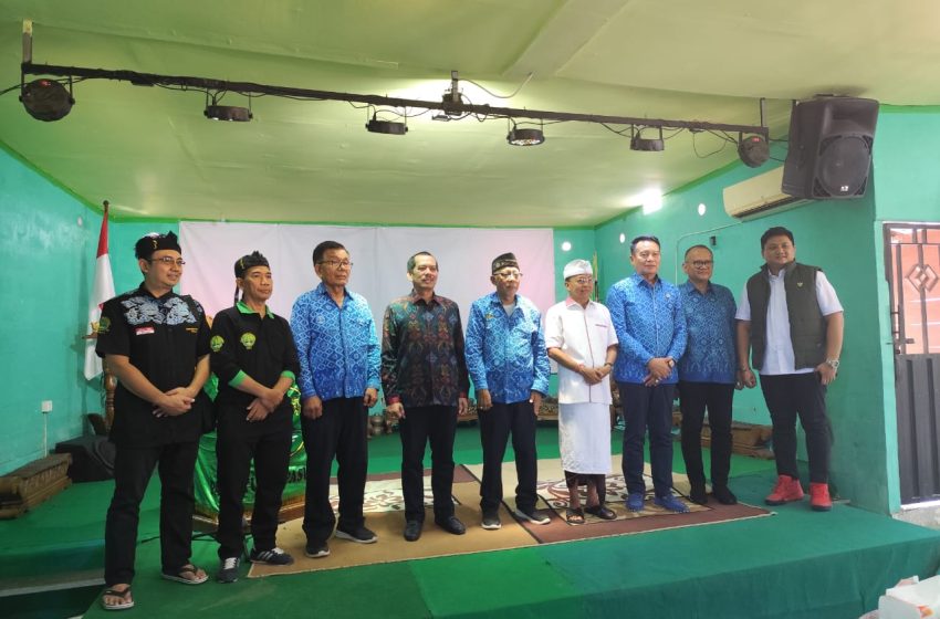  Pengurus Paguyuban Pasundan Bali Silahturahmi dengan Wayan Koster