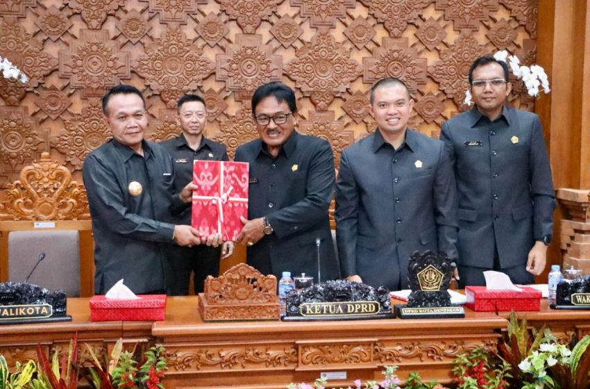  Pembukaan Sidang Paripurna DPRD Kota Denpasar,  Pemkot Denpasar Resmi Usulkan Ranperda Pelestarian Dan Perlindungan Ogoh-Ogoh.