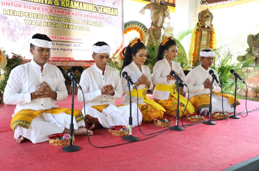 Hut Ke-237 Kota Denpasar, Sekda Alit Wiradana Hadiri Lomba Puja Trisandya Tingkat SD dan SMP