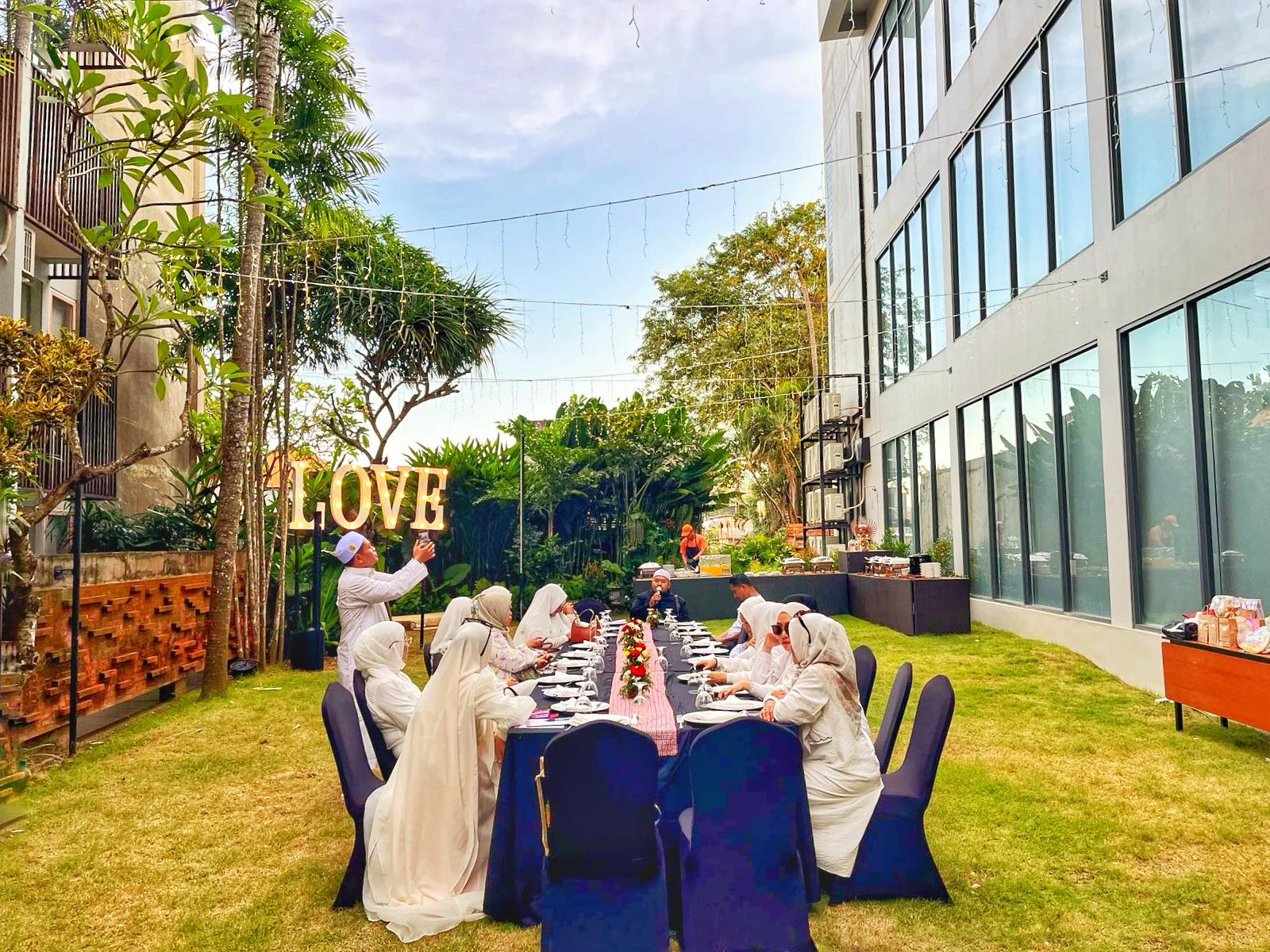 Ngabuburit di Garden: Berbuka Puasa Bersama dan Halal Bi Halal di Harris Hotel & Residences Sunset Road Bali
