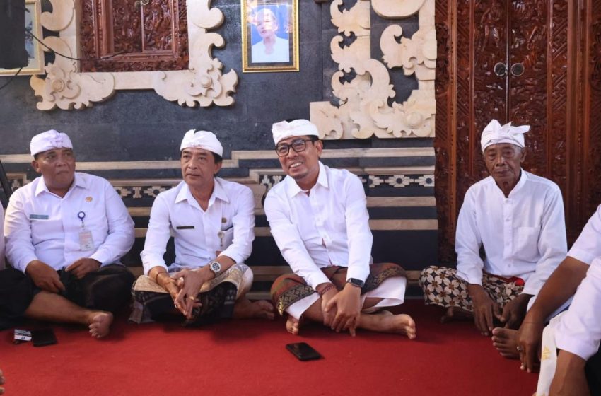  Wawali Denpasar Arya Wibawa Hadiri Karya di Merajan Penyawangan Kawitan Bendesa Manik Mas, Desa Adat Pedungan.