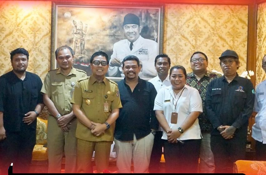  Fokus Pelestarian Lingkungan, Wawali Arya Wibawa Apresiasi Bulan Bakti Gotong Royong LPM Kota Denpasar