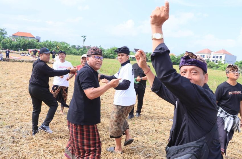  Sekda Alit Wiradana Buka Abiantimbul Kite Festival Ke-3 Jadi Wahana Pelestarian Budaya, Diikuti 1.521 Layang-Layang