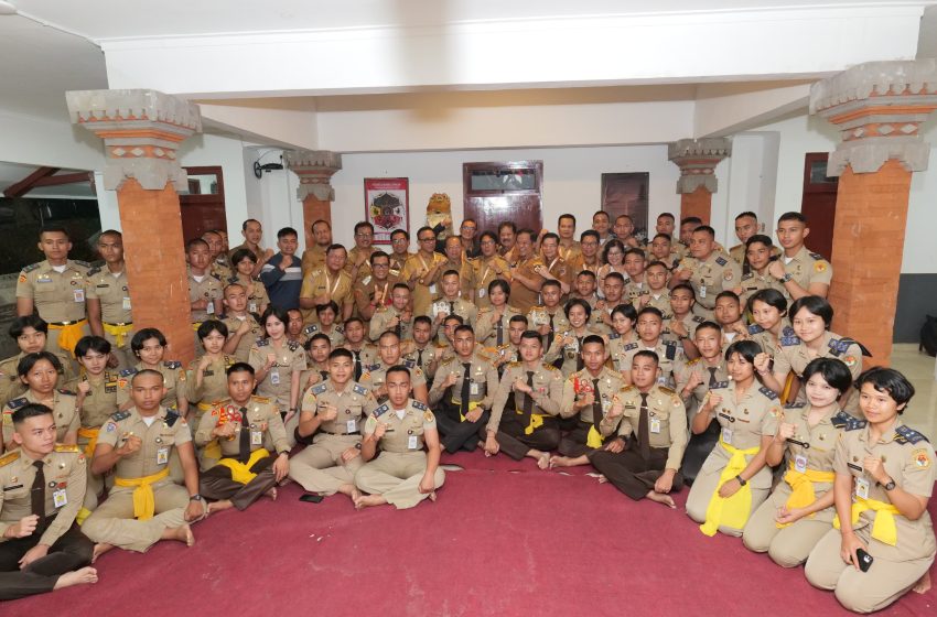  Koster dan Kepda Simakrama dengan Praja IPDN asal Bali