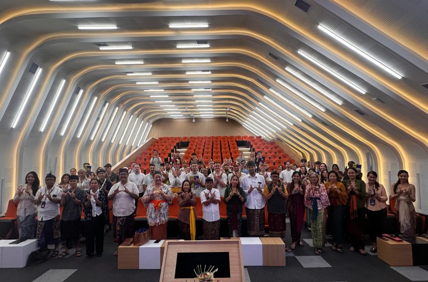  Mahasiswa Internasional WIP Batch-17 Resmi Lulus, Warmadewa Perkuat Peran sebagai Kampus Global