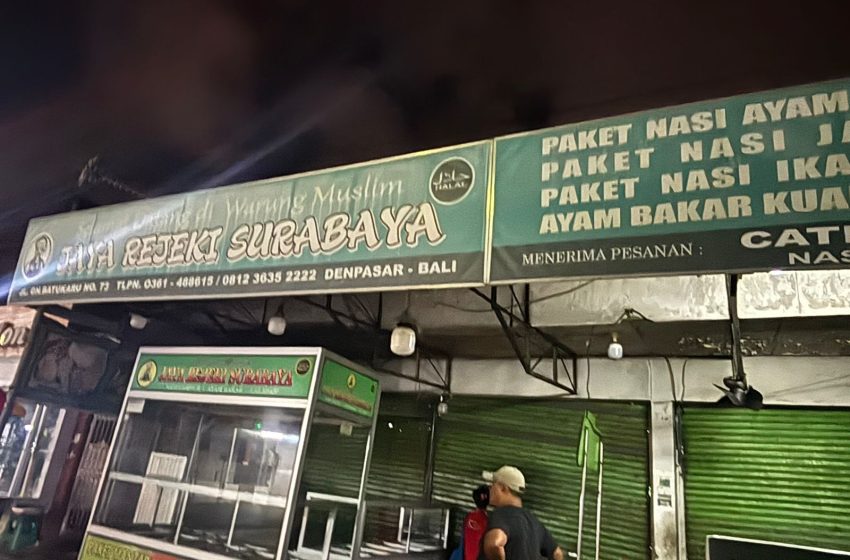  Satpol PP Denpasar Tertibkan Pelaku Pembuang Sampah di Sungai Jalan Batukaru