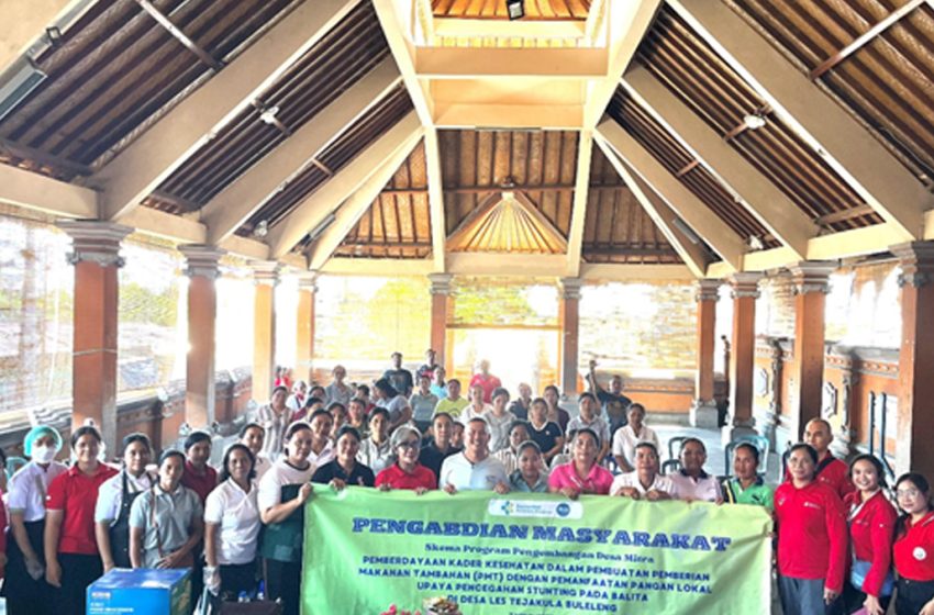  Pemberdayaan Kader Kesehatan Dalam  Pembuatan Pemberian Makanan Tambahan Dengan Pemanfaatan Pangan Lokal Upaya Pencegahan Stunting Pada Balita Di Desa Les Tejakula Buleleng