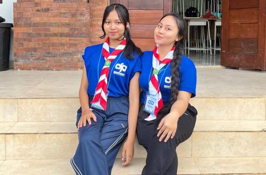  Dua Srikandi SMK Farmasi Saraswati 3 Denpasar Ikuti Gladian Pimpinan Satuan Penegak di Denpasar