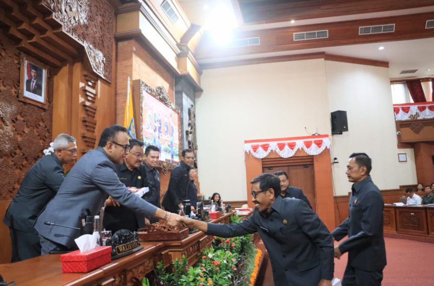  Denpasar Perkuat Tata Kelola dan Lingkungan: Walikota Jaya Negara Ajukan Empat Ranperda Strategis