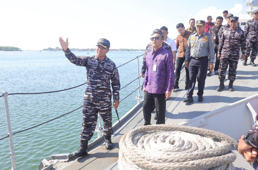Mantapkan Sinergi TNI-AL, Walikota Denpasar Kunjungi Kapal Perang KRI Yos Sudarso -353 di Pelabuhan Benoa