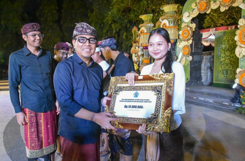 Meriah! Parade Baleganjur Denpasar 2025 Resmi Dibuka, Kobarkan Semangat “Wira Sinom Samskara”
