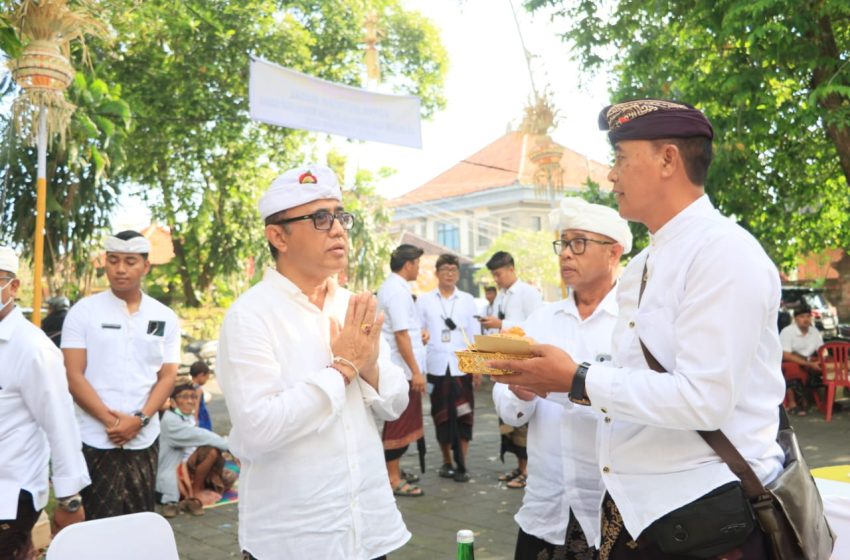  KSP Pedagang Pasar Kamboja Gelar Metatah Massal, Walikota Jaya Negara Apresiasi Semangat Gotong Royong