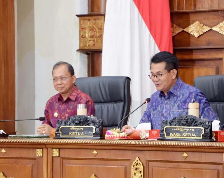 Momentum Bersih-bersih Bali 100 Tahun ke Depan: Gubernur Koster Apresiasi Kinerja Pansus TRAP DPRD