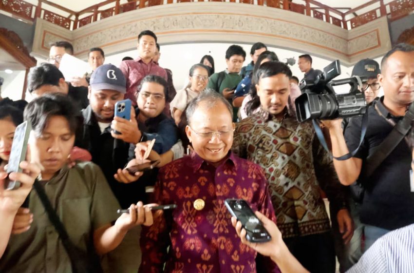  Bali Amankan APBD 2026 Rp 7,16 Triliun: Gubernur Koster Dorong 3 Raperda Strategis, dari Perlindungan Pantai Sakral hingga Pendirian Perumda Air Bersih