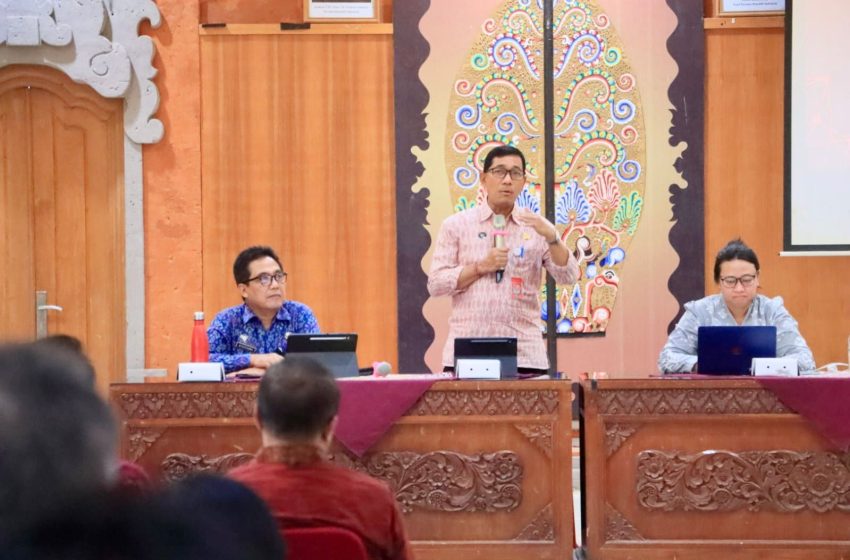  Perkuat Transparansi, Pj. Sekda Eddy Mulya: Sekretaris OPD Adalah “Panglima” Komunikasi Publik Denpasar