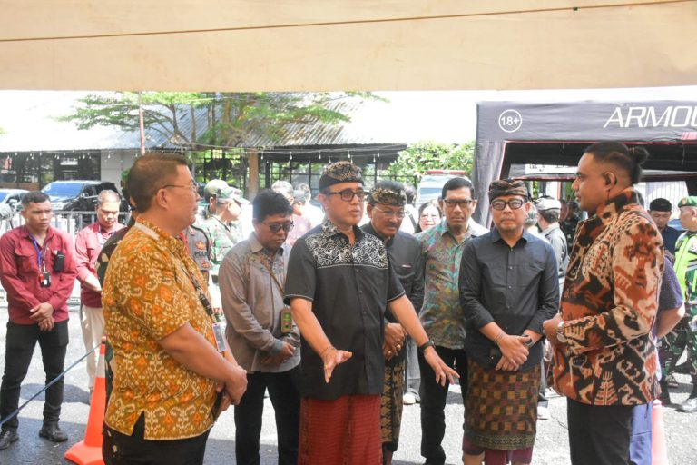 Pastikan Natal Kondusif, Walikota Jaya Negara Bersama Forkopimda Tinjau Gereja di Denpasar: “Ibadah Aman dan Nyaman”