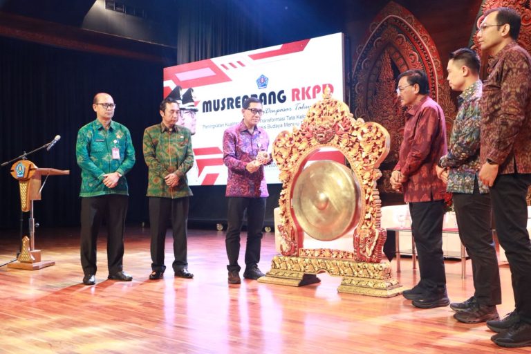 Rancang Masa Depan Denpasar 2027, Sekda Eddy Mulya Tekankan Kualitas SDM dan Tata Kelola Berbasis Budaya