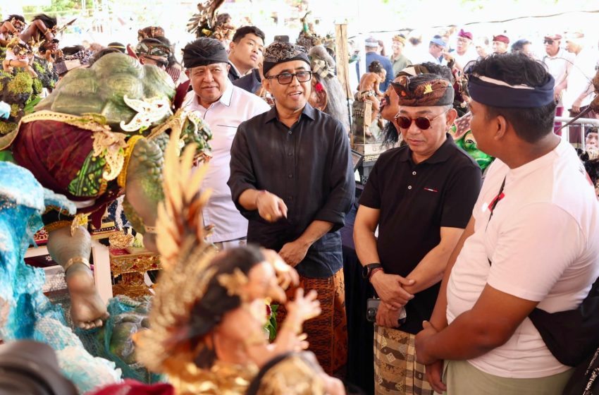  Geliat Kreativitas di Pesisir Sanur: Walikota Denpasar Apresiasi Festival Ogoh-ogoh Sanur Metangi