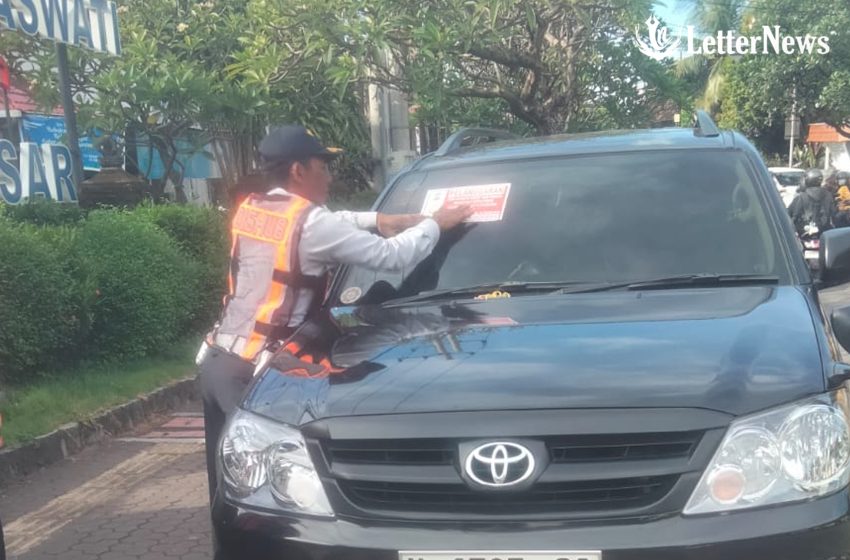  Dishub Denpasar “Bersihkan” Jalan Kamboja dan Gajah Mada dari Pelanggar Parkir