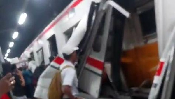  Tragedi di Lintasan Bekasi: Tabrakan KRL dan KA Argo Bromo Anggrek, 3 Penumpang Wanita Tewas