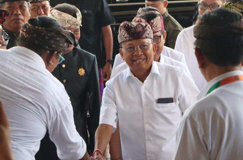  Kompak Benahi Bali: Gubernur Koster dan Bupati Adi Arnawa Perkuat Sinergi Adat hingga Infrastruktur Rp1,27 Triliun