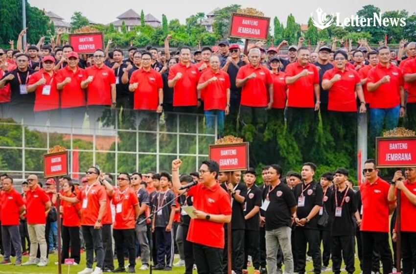  Perebutkan Piala Koster Rp117 Juta, Komarudin Watubun Buka Liga Kampung Soekarno Cup III di Bali