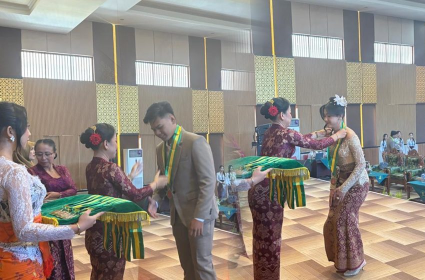  Lulusan Angkatan ke-55 SMK Farmasi Saraswati 3 Denpasar Cetak Rekor: 80% Langsung Terserap Dunia Industri