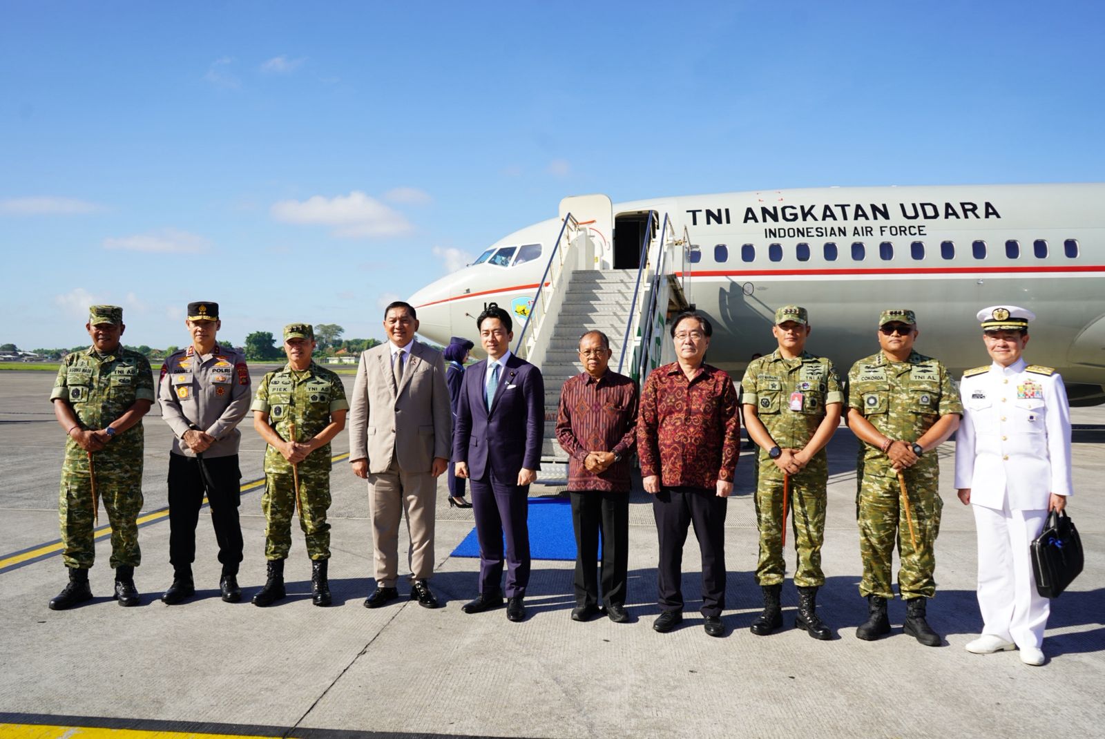 Bali Jadi Saksi Diplomasi Pertahanan: Gubernur Koster Lepas Menhan RI dan Jepang Menuju Penandatanganan Kerja Sama Strategis