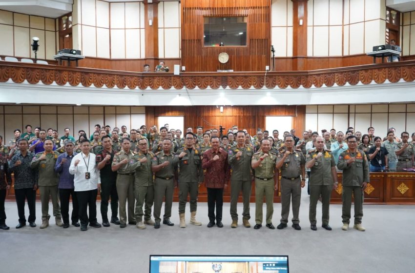  Sekda Dewa Indra: Satpol PP Harus Jadi ‘Mata dan Telinga’ Pemda Lewat Deteksi Dini Gangguan Trantibum