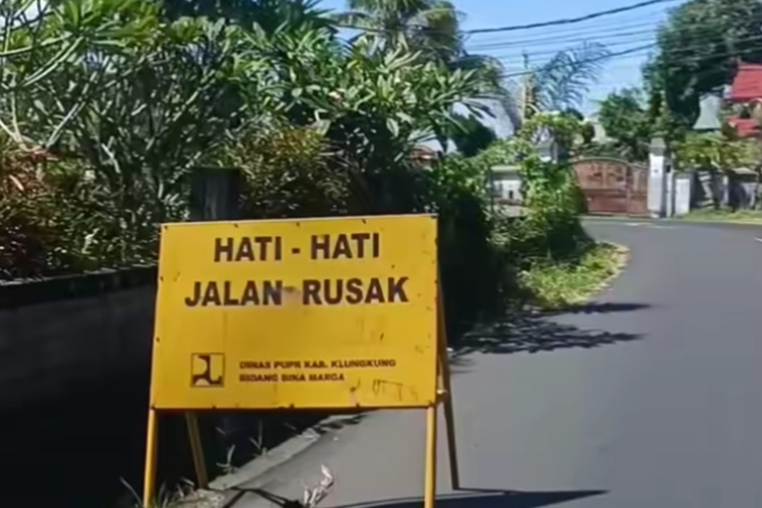 Atasi Jalan Berlubang, Pemkab Klungkung Mulai Proyek Perbaikan Gorong-Gorong Takmung–Lepang