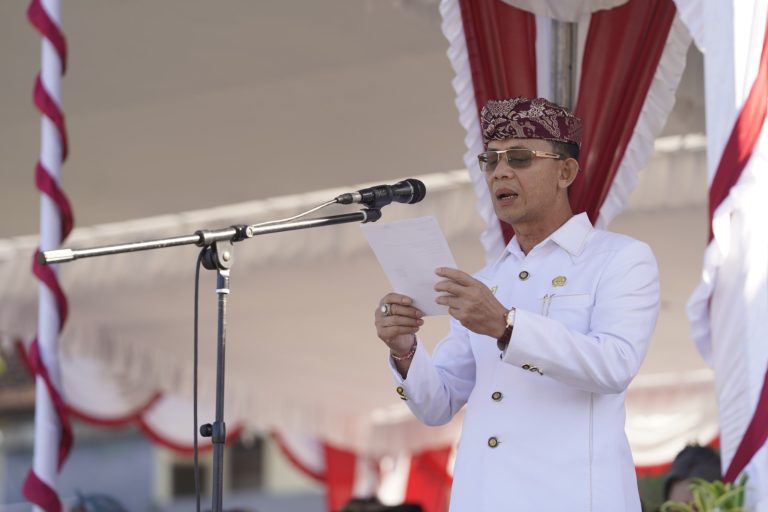Pimpin Upacara 1 Juni, Bupati Made Satria Ajak Jajaran Pemkab Klungkung Jadikan Pancasila Ideologi Hidup
